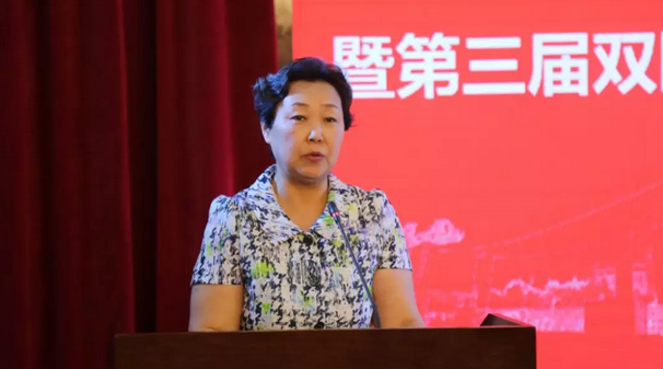 开云手机平台-开云（中国）校企合作再结硕果!6月11日，天津职业大学开云手机平台-开云（中国）眼视光学院(以下简称开云手机平台-开云（中国）眼视光学院)揭牌仪式在天津职业大学举行。此前1天，开云手机平台-开云（中国）眼视光学院理事会召开，审议通过了理事会组成人员，以及学院章程、学院管理层候选人4.png