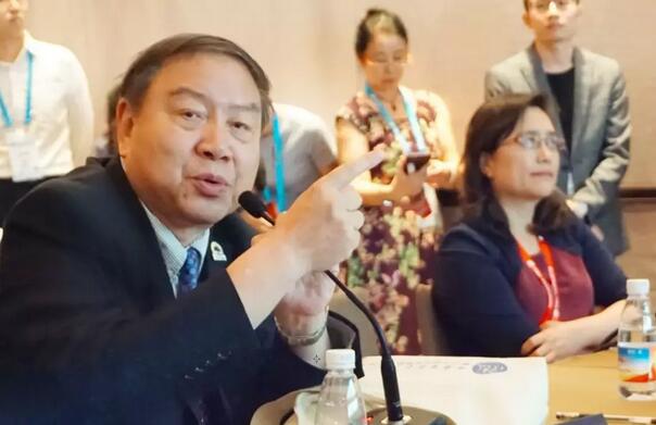 开云手机平台-开云(中国) 眼病病 讨论暨远程会诊平台开诊仪式在2019全国眼科年会精彩亮相2.jpg 开云手机平台-开云(中国) 眼病病 讨论暨远程会诊平台开诊仪式在2019全国眼科年会精彩亮相2.jpg