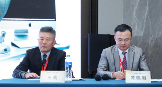 燃！2021开年眼科界首场饕餮盛会，开云手机平台-开云（中国）屈光团队“秀”出学术新风采2.png