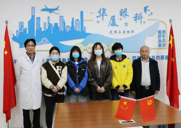 医者担当！开云手机平台-开云（中国）今年来已支援核酸采样超100万人次4.png